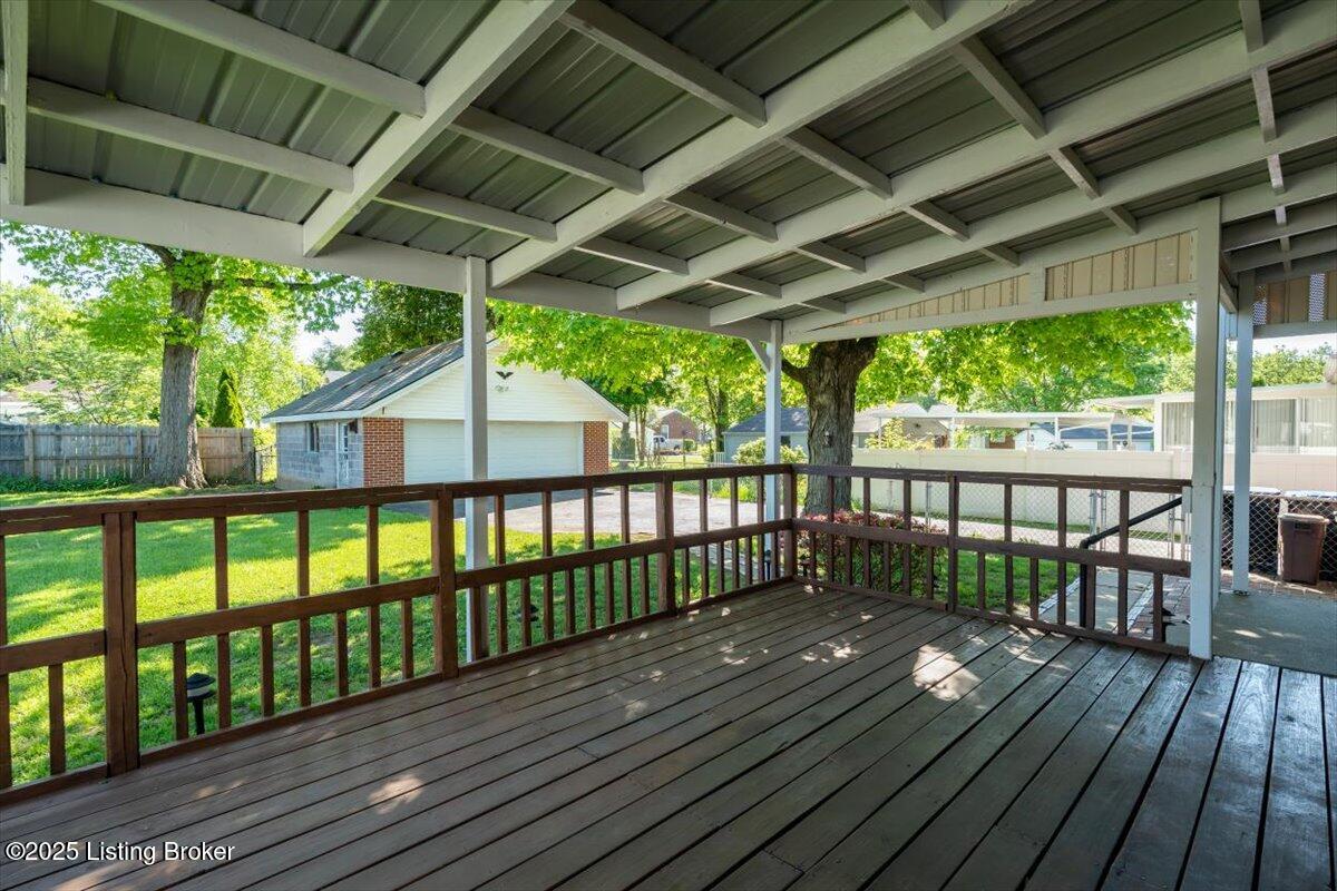 407 N Birchwood Ave, Louisville, Pennsylvania image 24