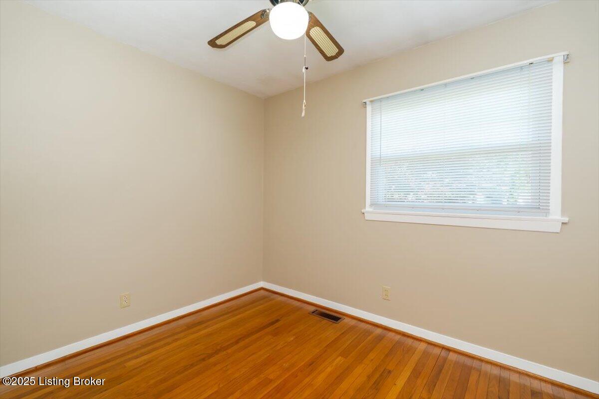 407 N Birchwood Ave, Louisville, Pennsylvania image 13