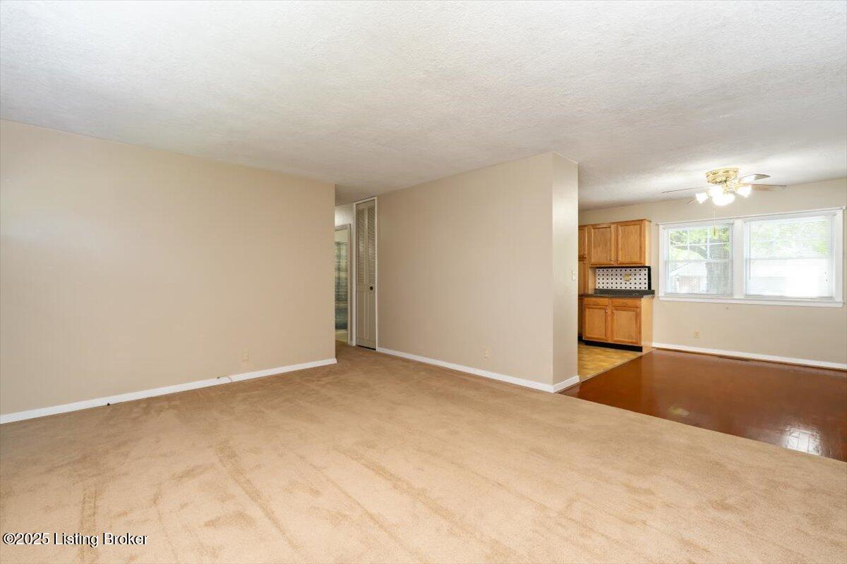 407 N Birchwood Ave, Louisville, Pennsylvania image 6