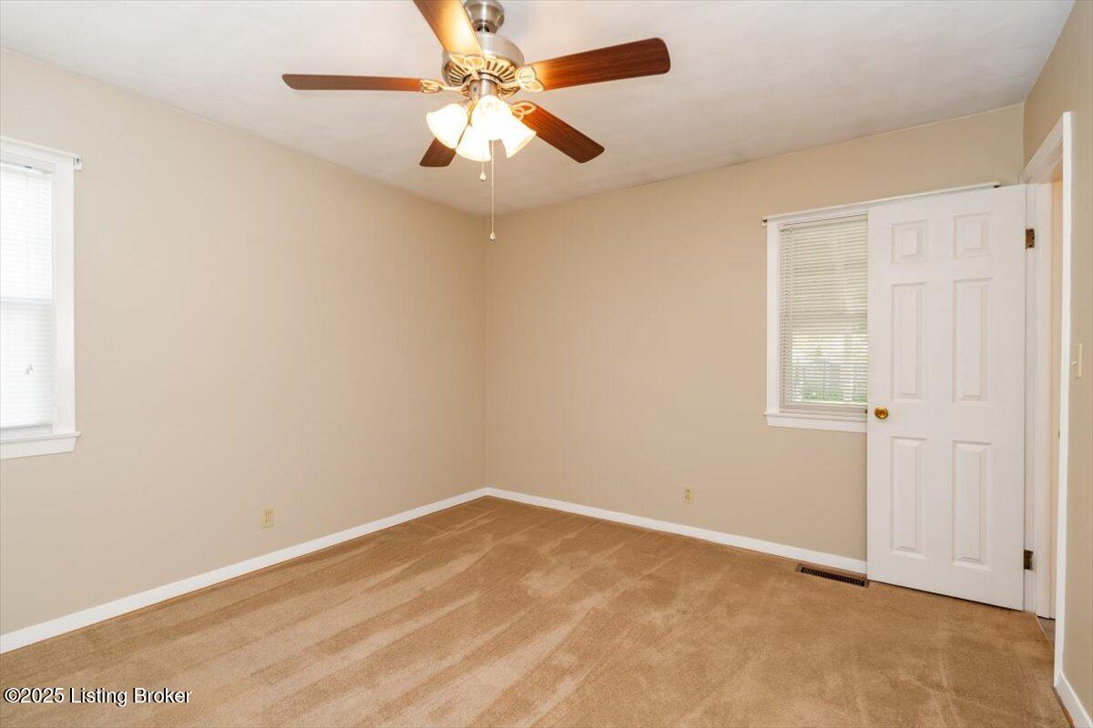 407 N Birchwood Ave, Louisville, Pennsylvania image 17