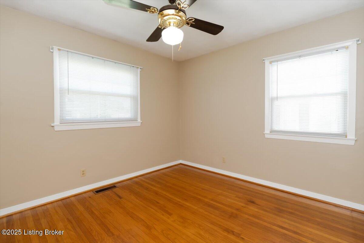 407 N Birchwood Ave, Louisville, Pennsylvania image 16