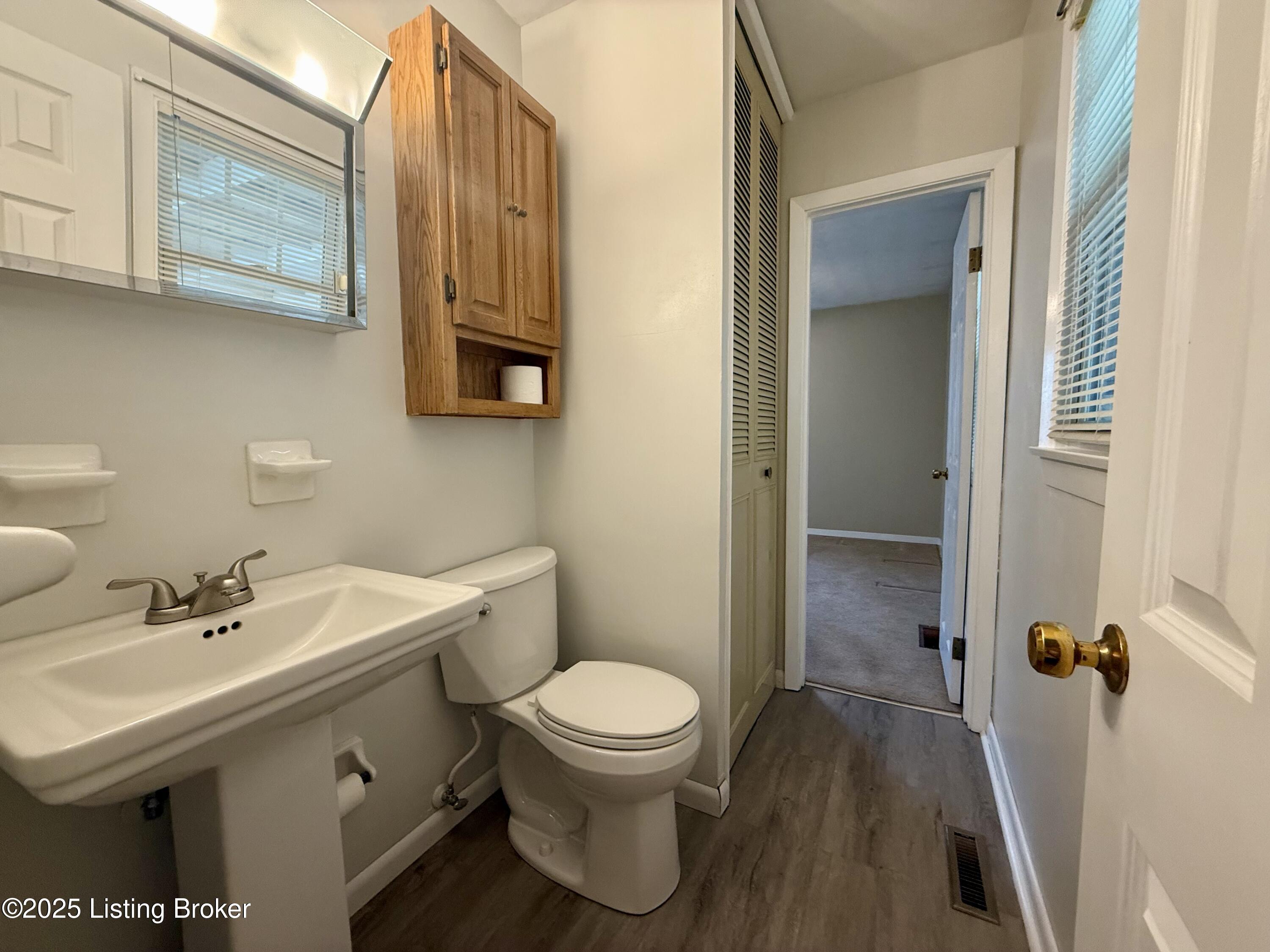 407 N Birchwood Ave, Louisville, Pennsylvania image 20