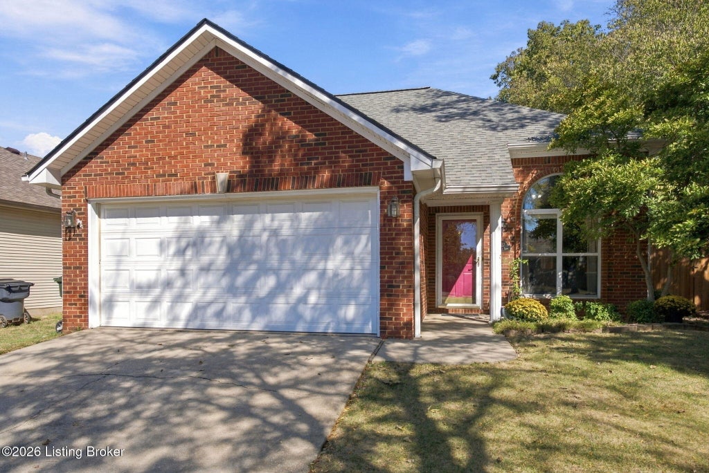 Photo of 2737 Jacquelyn Ln, Lexington, KY 40511 (MLS # 1731358)