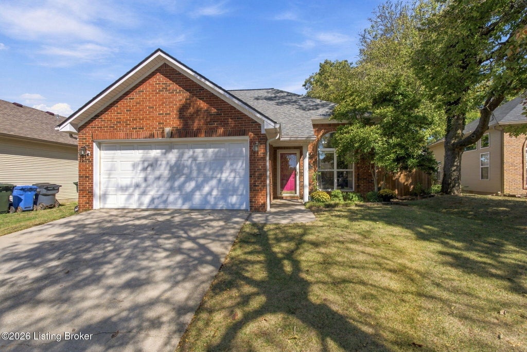 Photo of 2737 Jacquelyn Ln, Lexington, KY 40511 (MLS # 1731358)