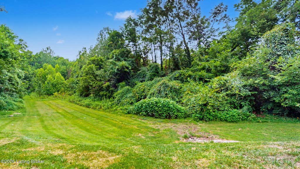 Photo of 5300 Carolina Crossings Way #101, Louisville, KY 40219 (MLS # 1722786)