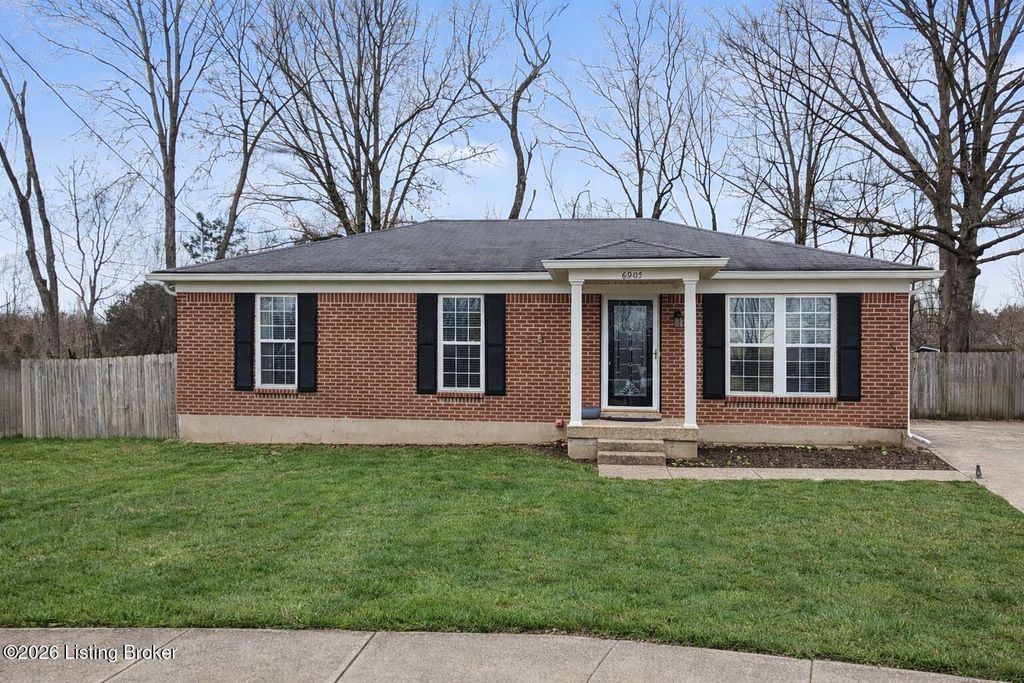 Photo of 6905 Jessica Ct, Pewee Valley, KY 40056 (MLS # 1711261)