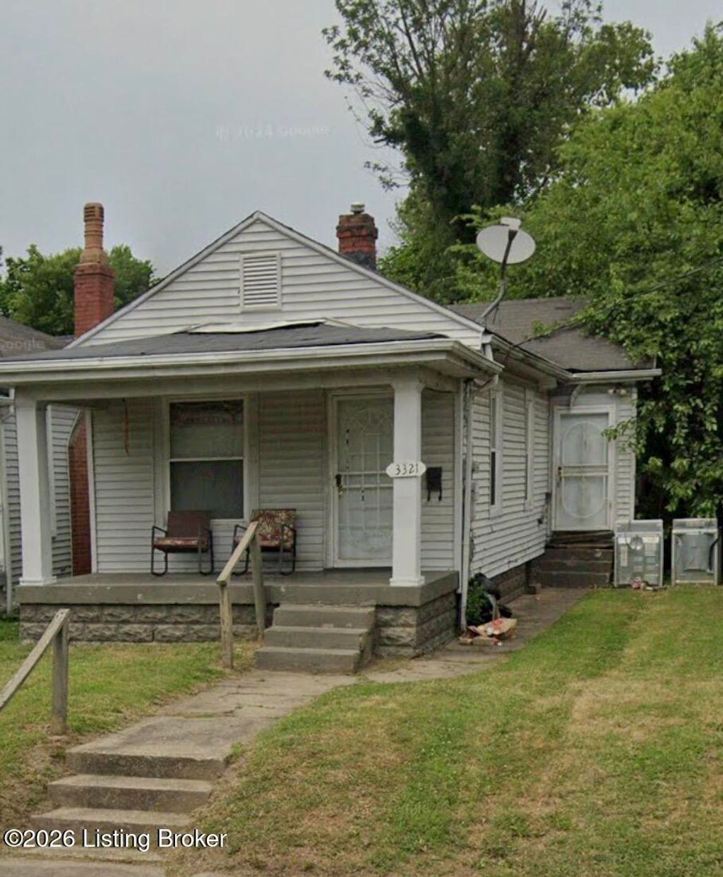 Photo of 3321 Hale Ave, Louisville, KY 40211 (MLS # 1714811)