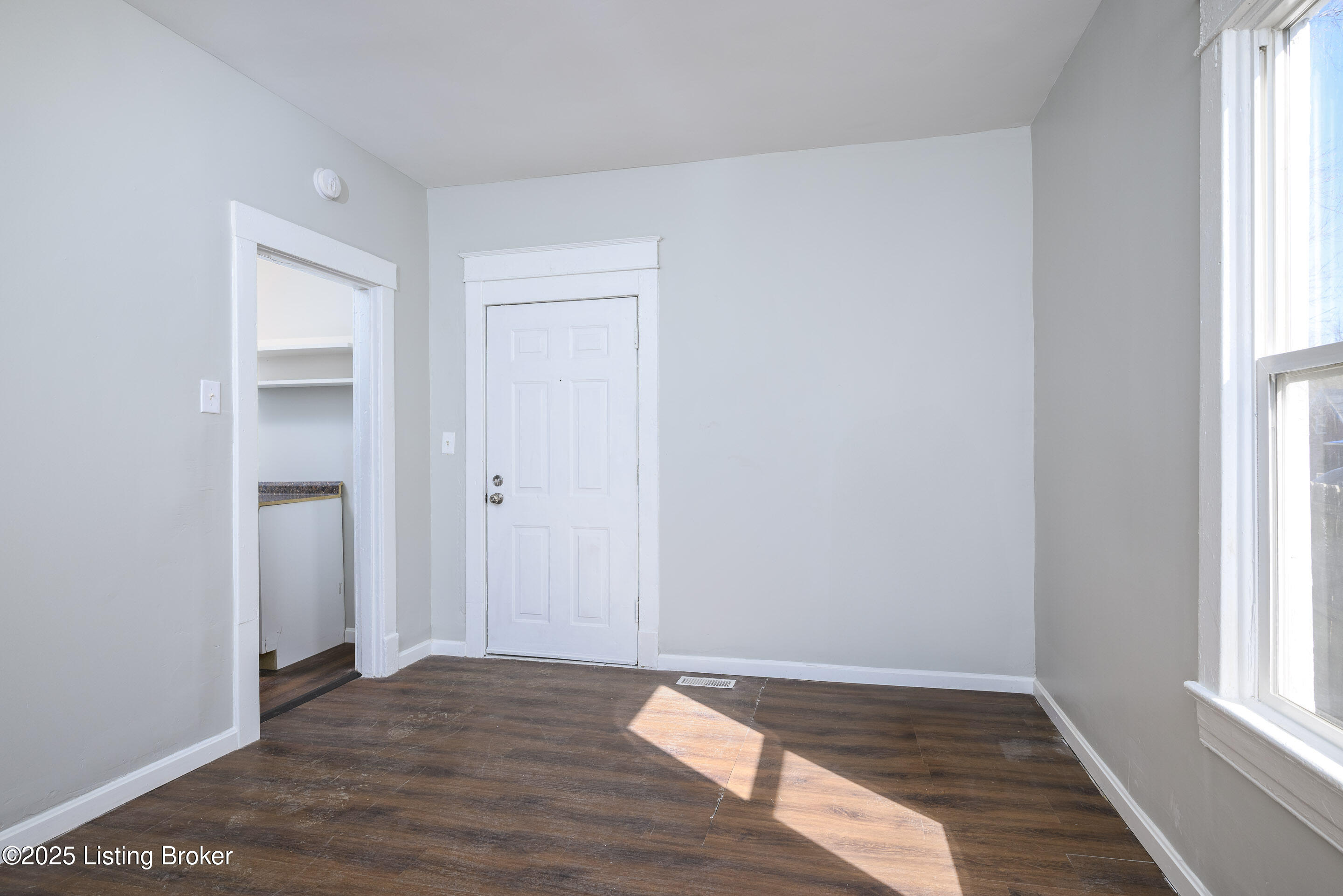 1523 Catalpa St, Louisville, Kentucky image 8