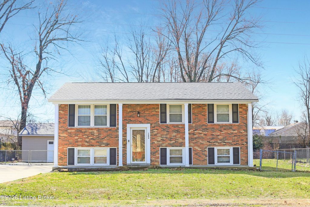 Photo of 7804 Davhal Dr, Louisville, KY 40291 (MLS # 1710989)