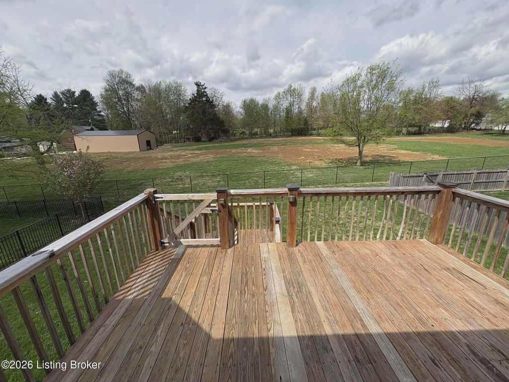 Photo of 6408 Mossy Oaks Dr, Louisville, KY 40291 (MLS # 1713434)