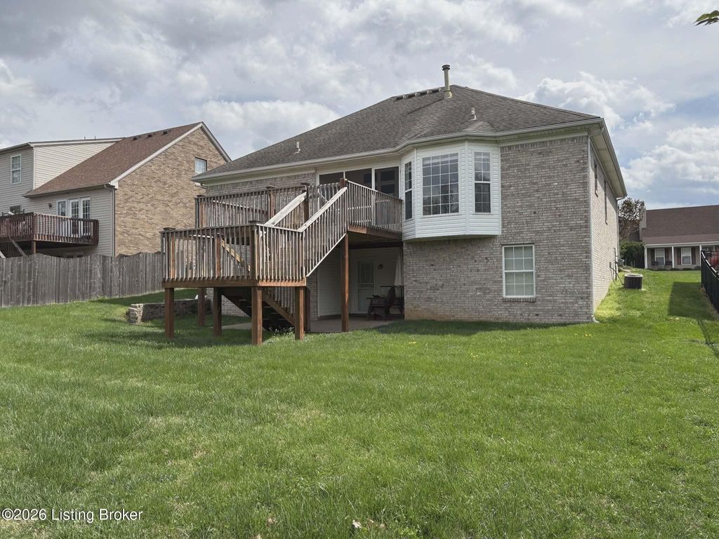 Photo of 6408 Mossy Oaks Dr, Louisville, KY 40291 (MLS # 1713434)