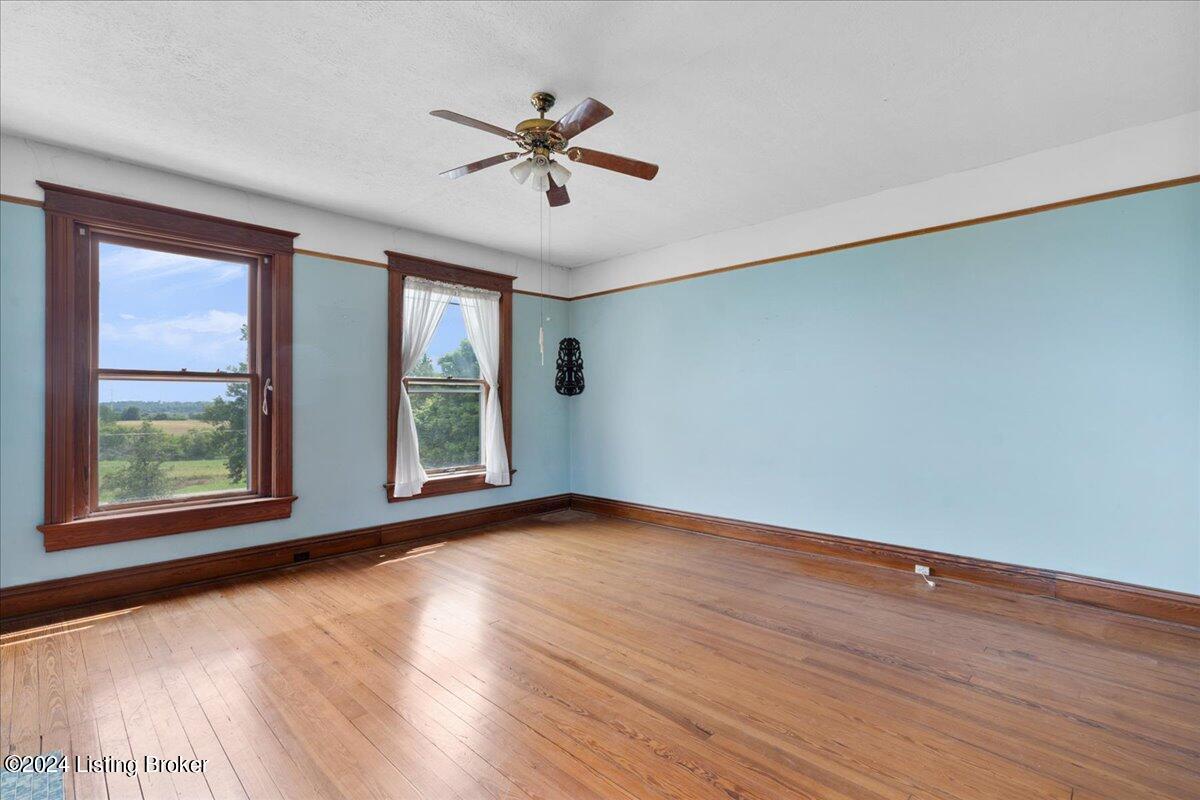 2888 Bardstown Rd, Springfield, Kentucky image 38
