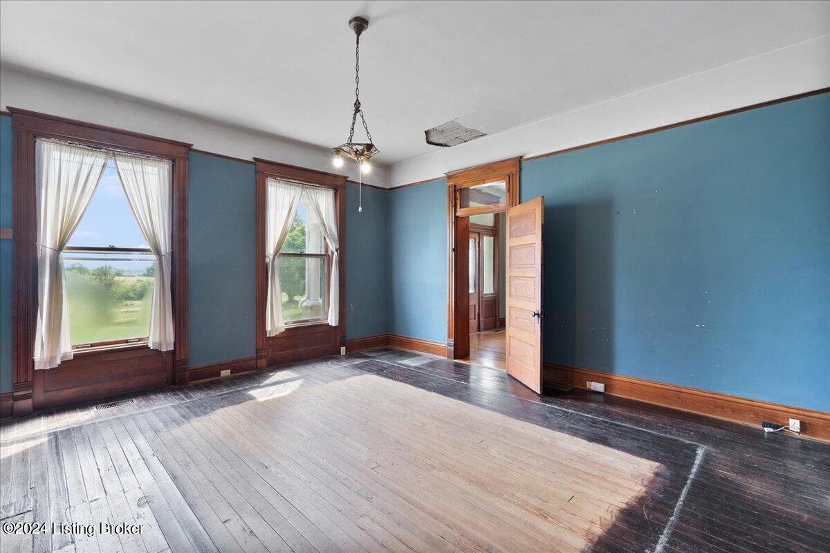 2888 Bardstown Rd, Springfield, Kentucky image 15