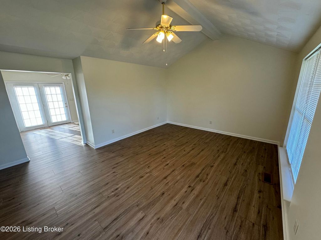 Photo of 183 Frederick Ct, Mt Washington, KY 40047 (MLS # 1707522)