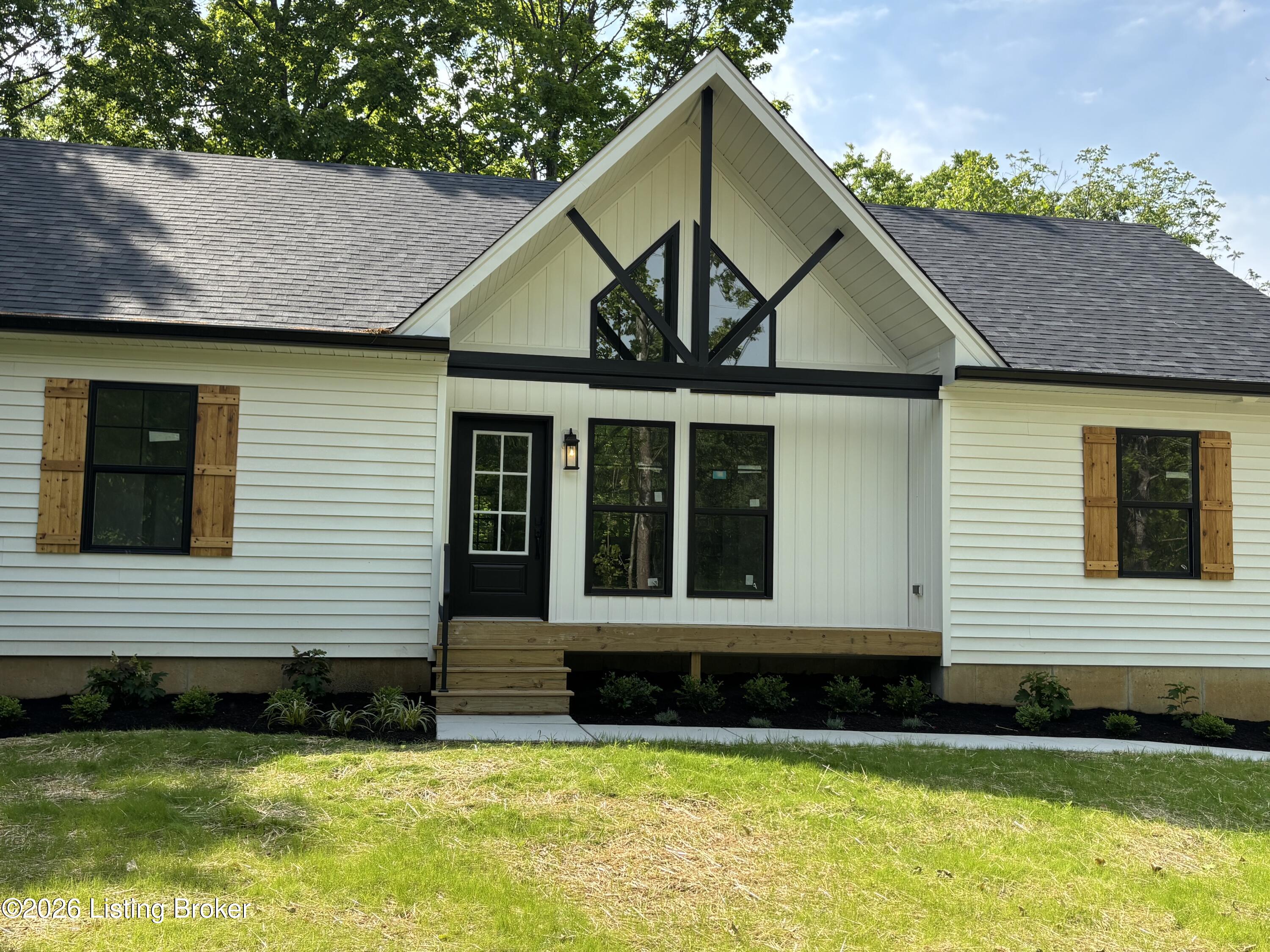 3008 New Moody Ln