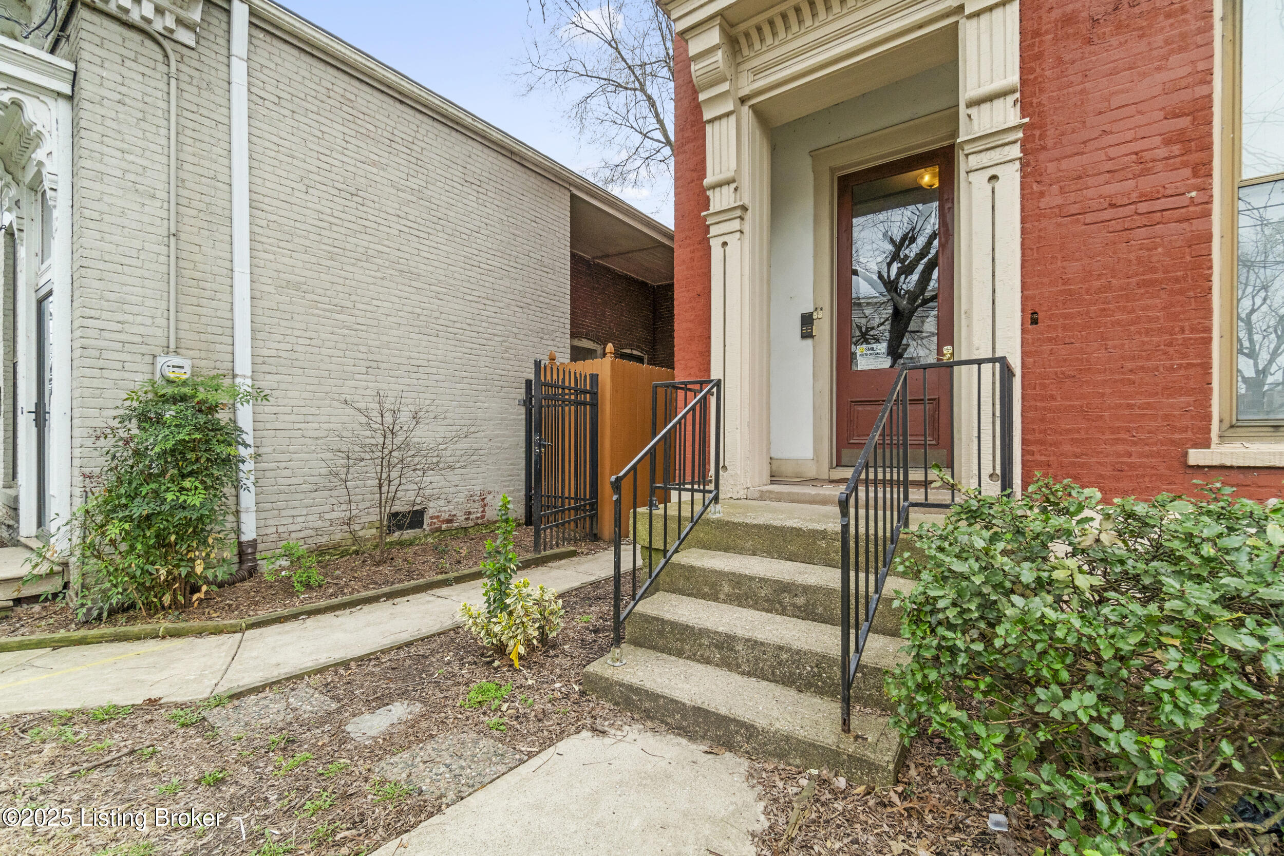 116 E Oak St #APT 2, Louisville, Kentucky image 24