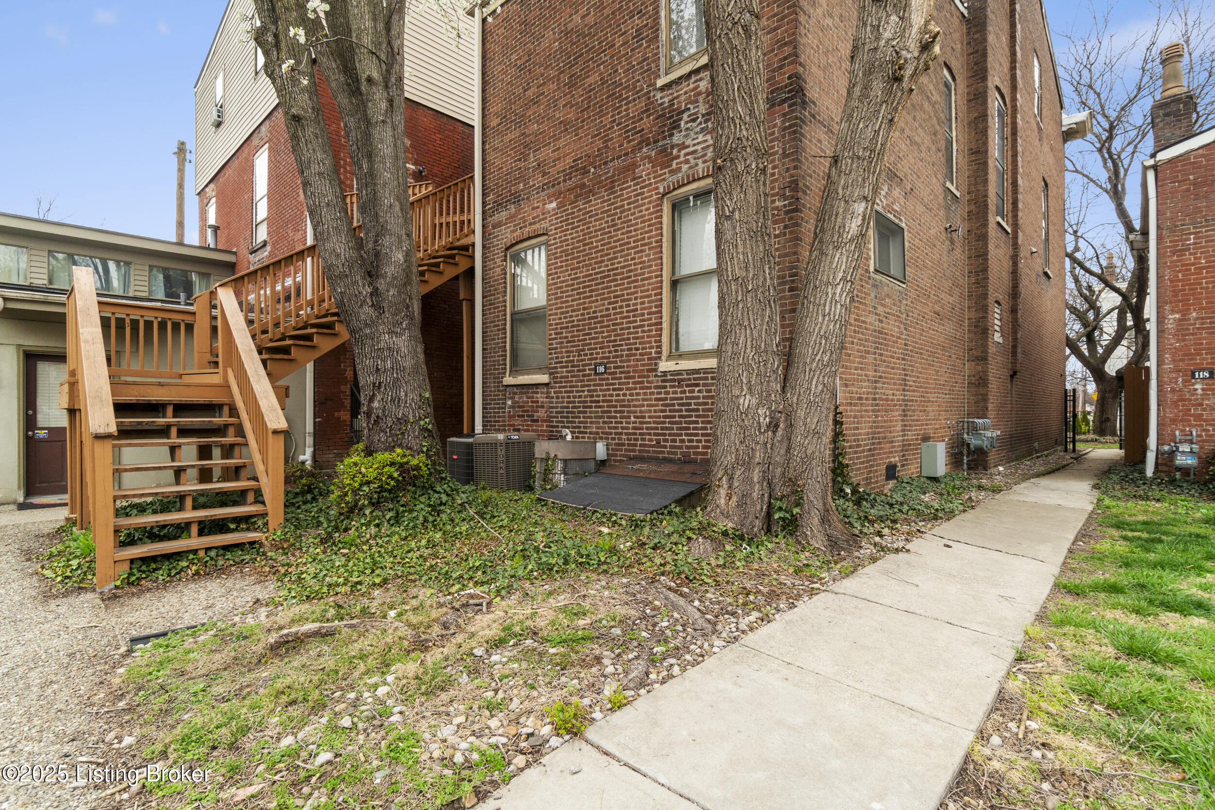 116 E Oak St #APT 2, Louisville, Kentucky image 26