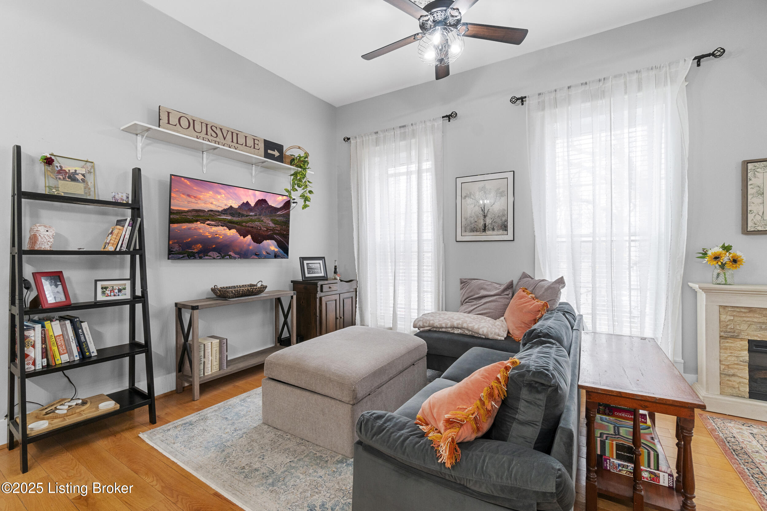 116 E Oak St #APT 2, Louisville, Kentucky image 1