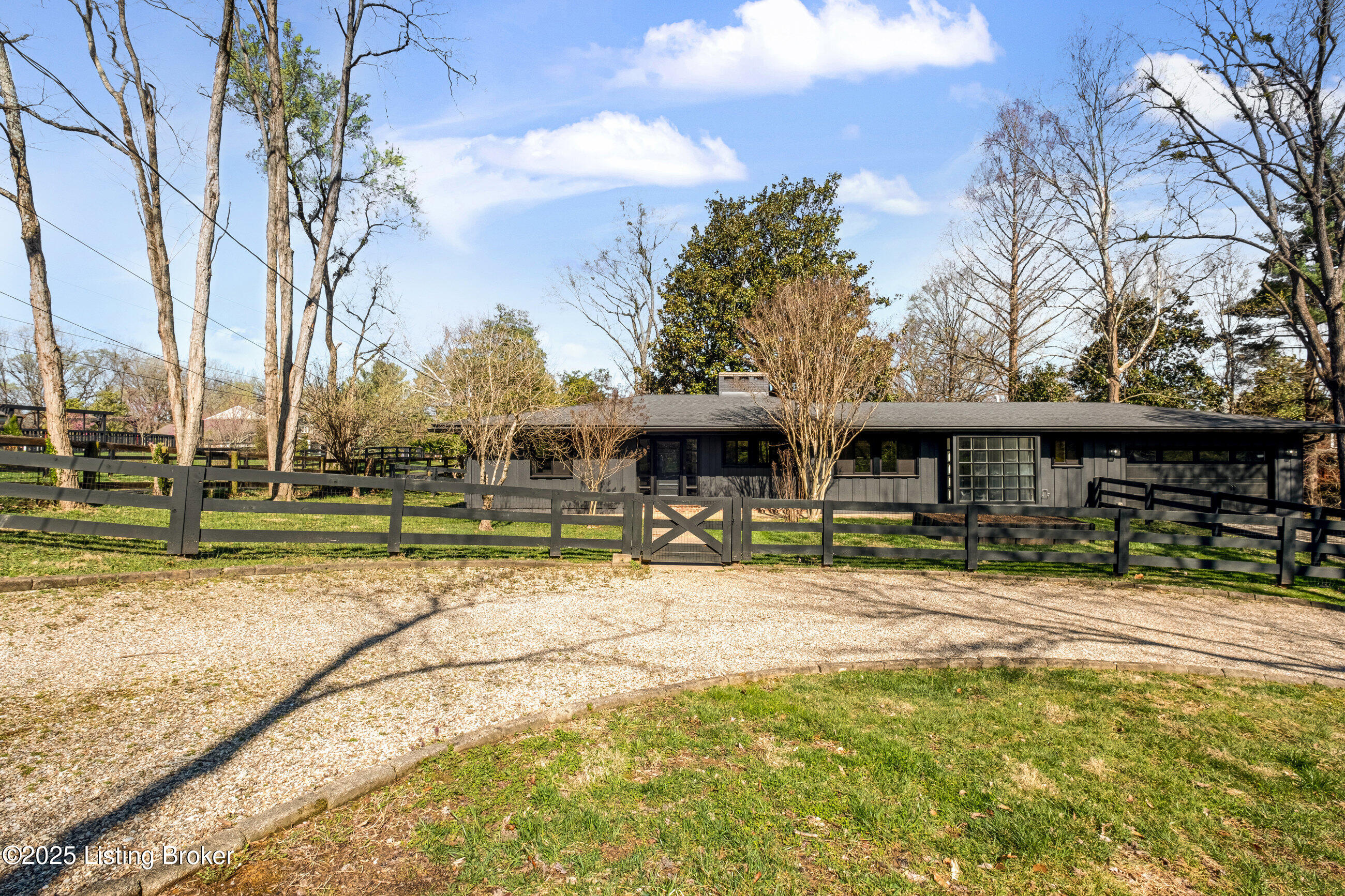 3718 Sallee Ln, Louisville, Pennsylvania image 1