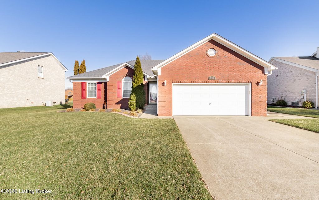 Photo of 401 Bentwood Dr, Shepherdsville, KY 40165 (MLS # 1707059)