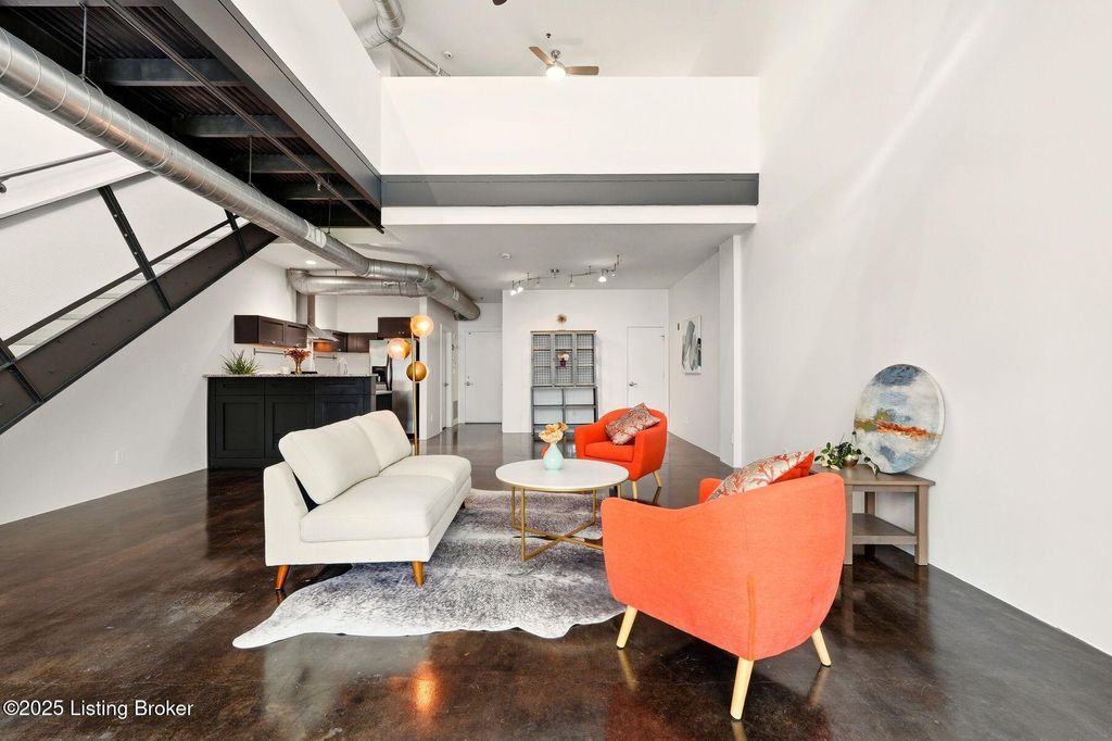 Photo of 400 E Main St #308, Louisville, KY 40202 (MLS # 1706490)