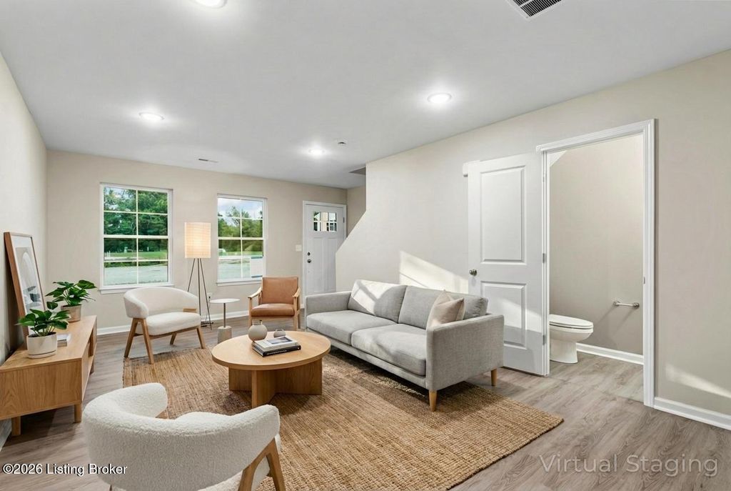 Photo of 3212 Maldon Ct, Louisville, KY 40216 (MLS # 1707073)