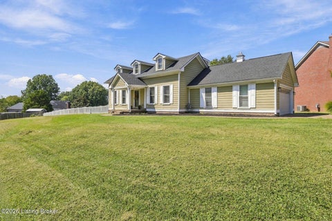 Tiny photo for 6516 Lovers Ln, Louisville, KY 40291 (MLS # 1729381)