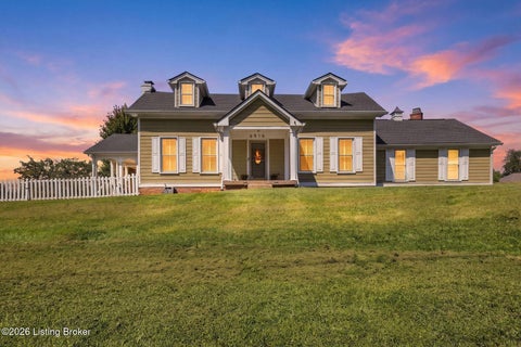 Photo of 6516 Lovers Ln, Louisville, KY 40291 (MLS # 1729381)