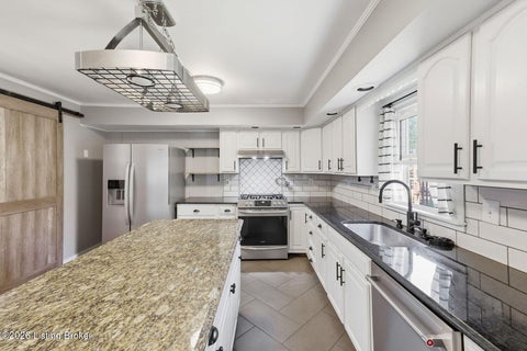 Tiny photo for 6516 Lovers Ln, Louisville, KY 40291 (MLS # 1729381)