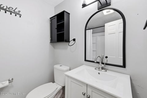 Tiny photo for 6516 Lovers Ln, Louisville, KY 40291 (MLS # 1729381)