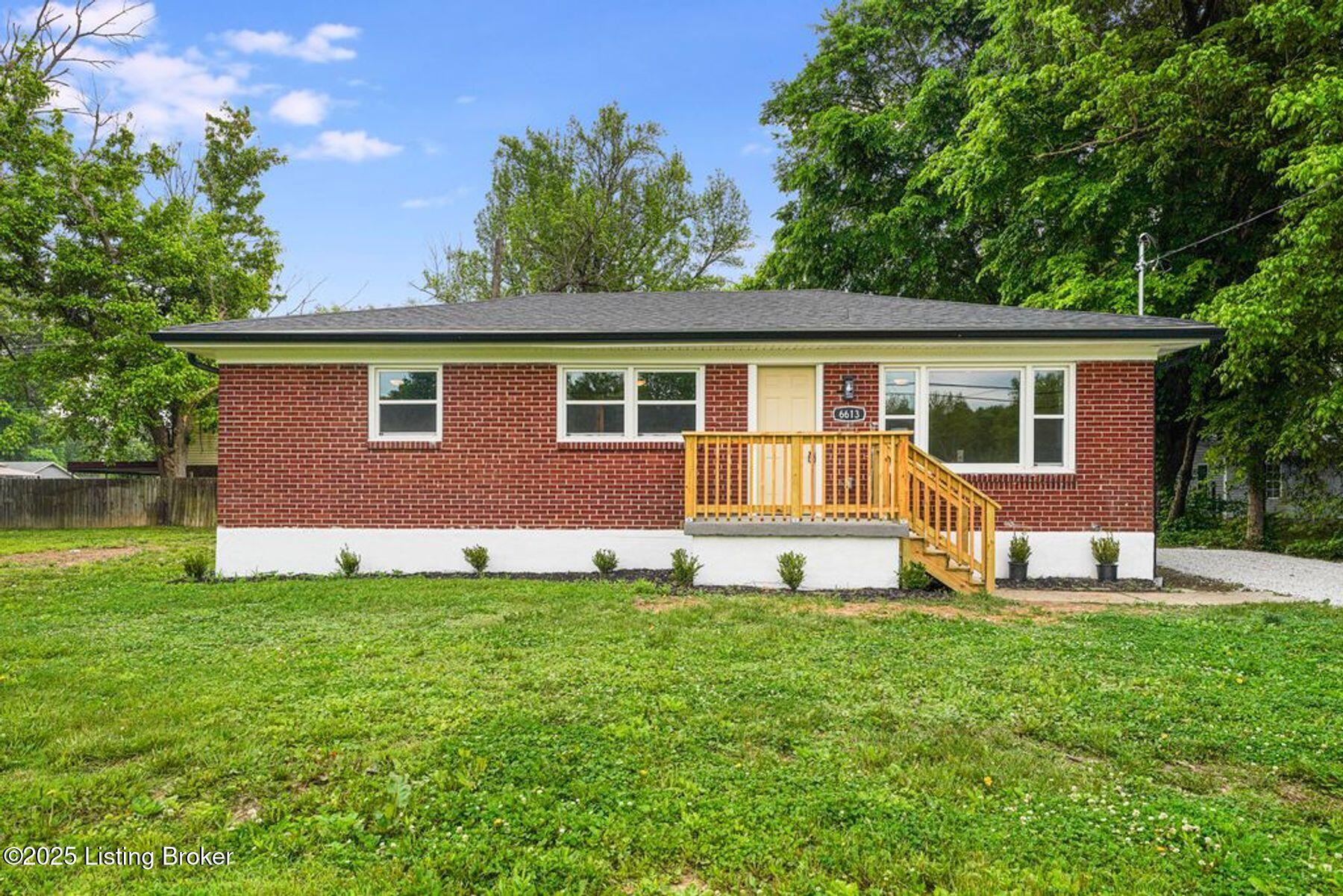 6613 Kenmore Ave, Louisville, Pennsylvania image 1