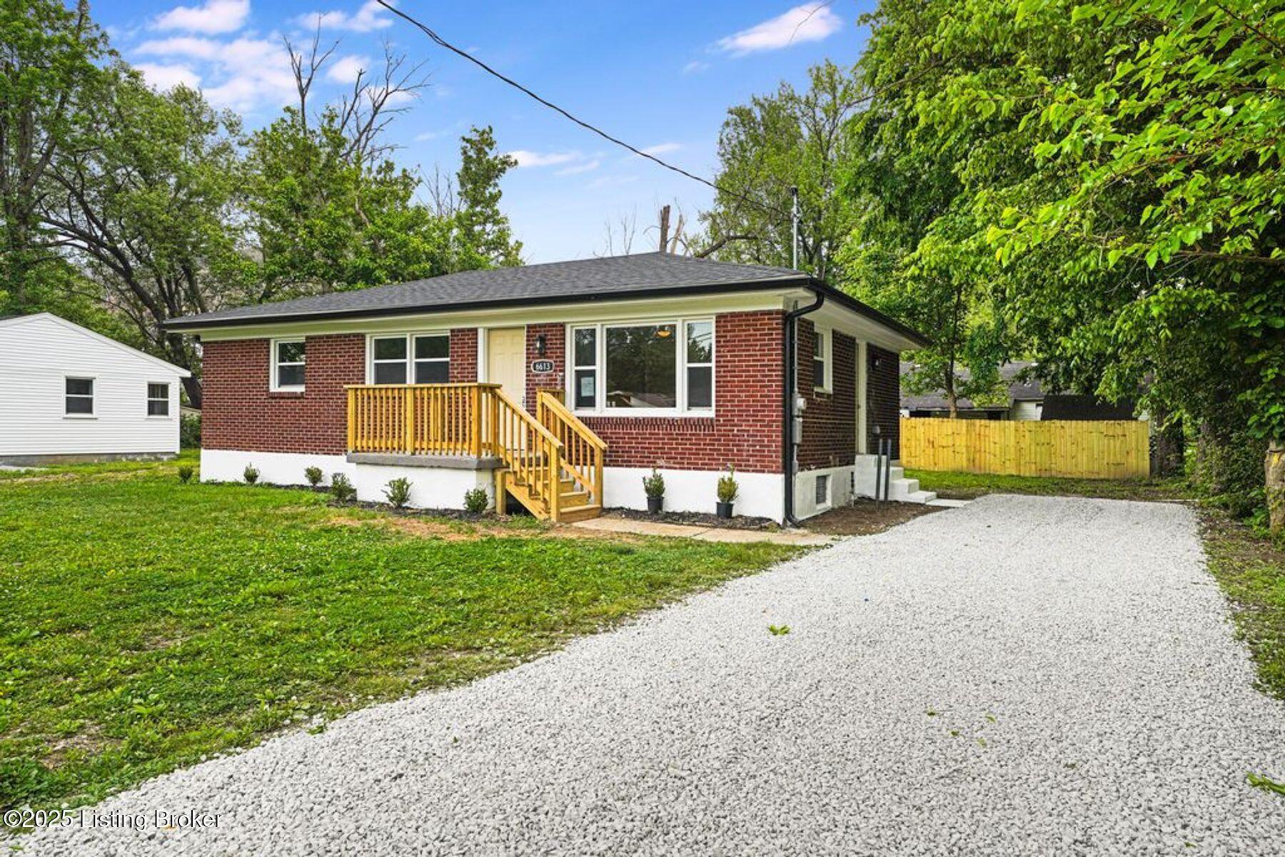6613 Kenmore Ave, Louisville, Pennsylvania image 4