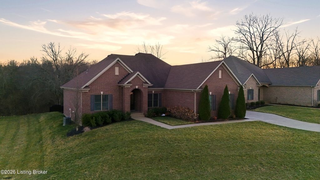 Photo of 15824 Barkley Lake Ct, Louisville, KY 40245 (MLS # 1710122)