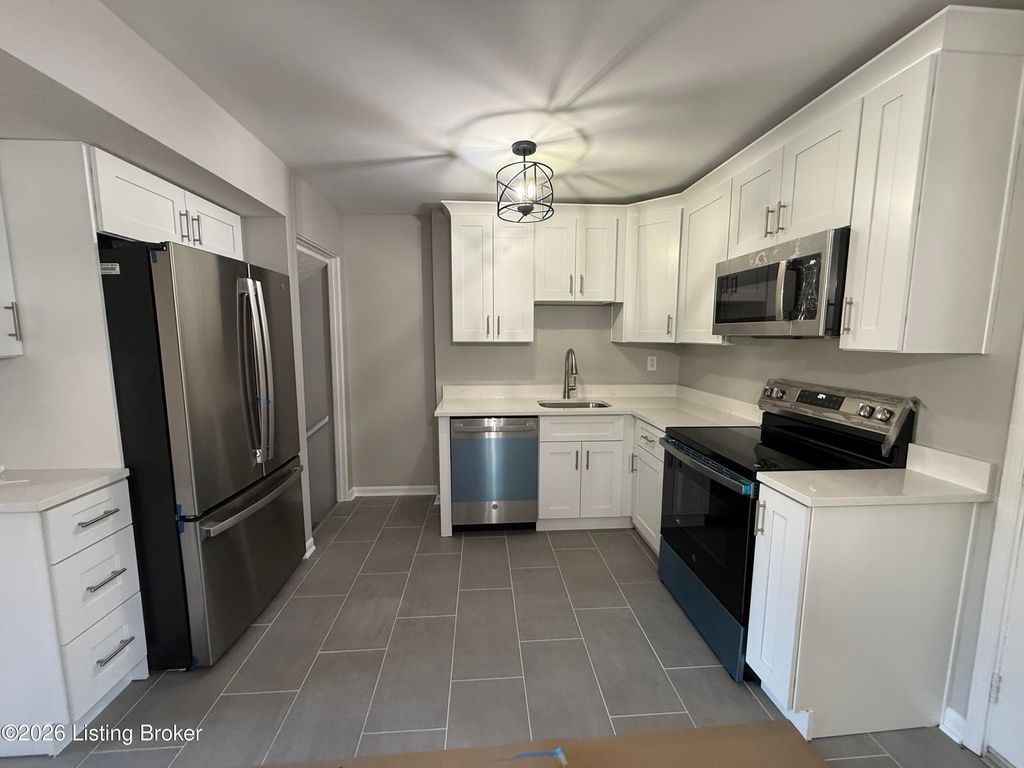 Photo of 2811 Bexley Ct, Louisville, KY 40206 (MLS # 1713072)