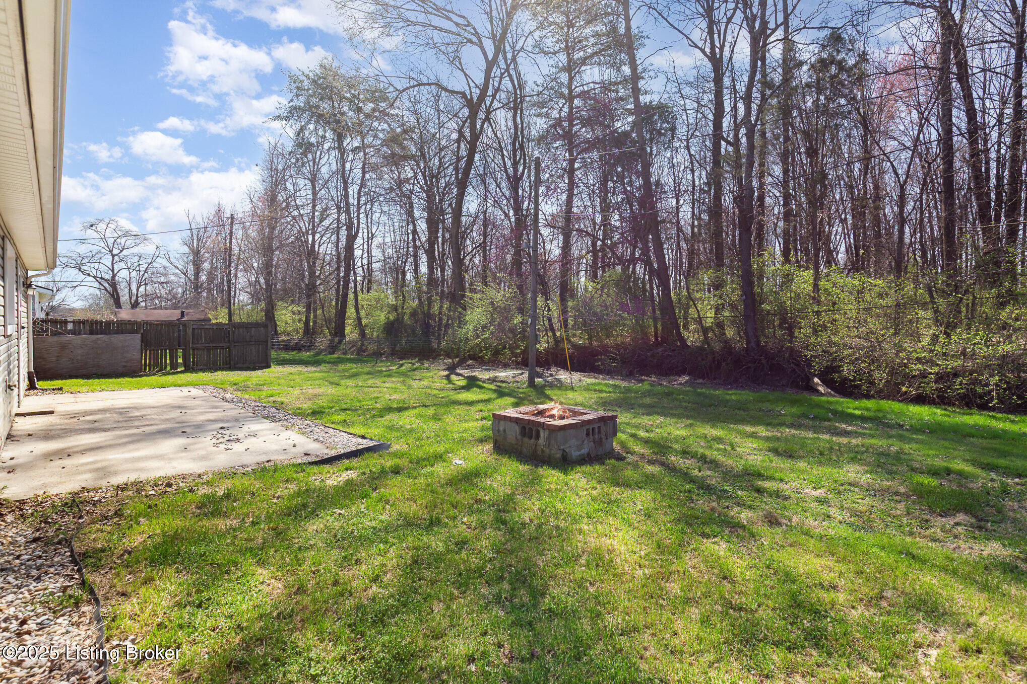 221 Melody Ln, Shepherdsville, Kentucky image 15