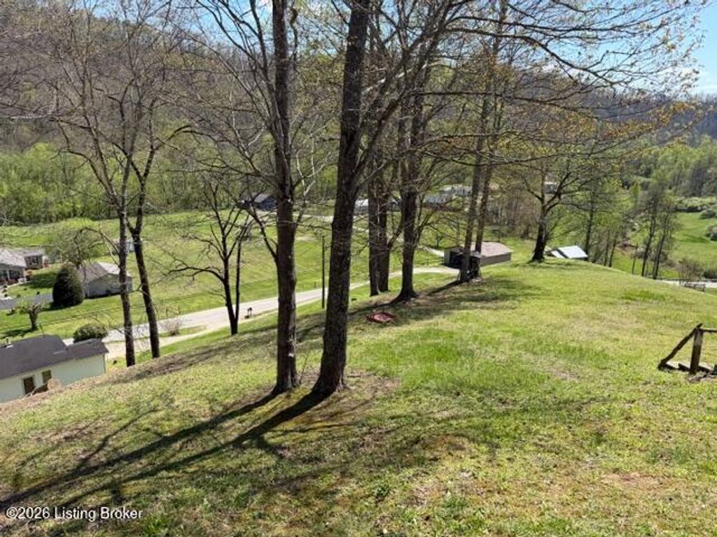 Photo of 9969 Route Kentucky Rte 581, Paintsville, KY 41240 (MLS # 1714023)
