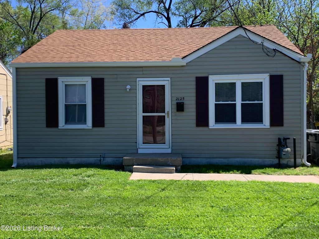 Photo of 2125 S 39th St, Louisville, KY 40211 (MLS # 1714015)