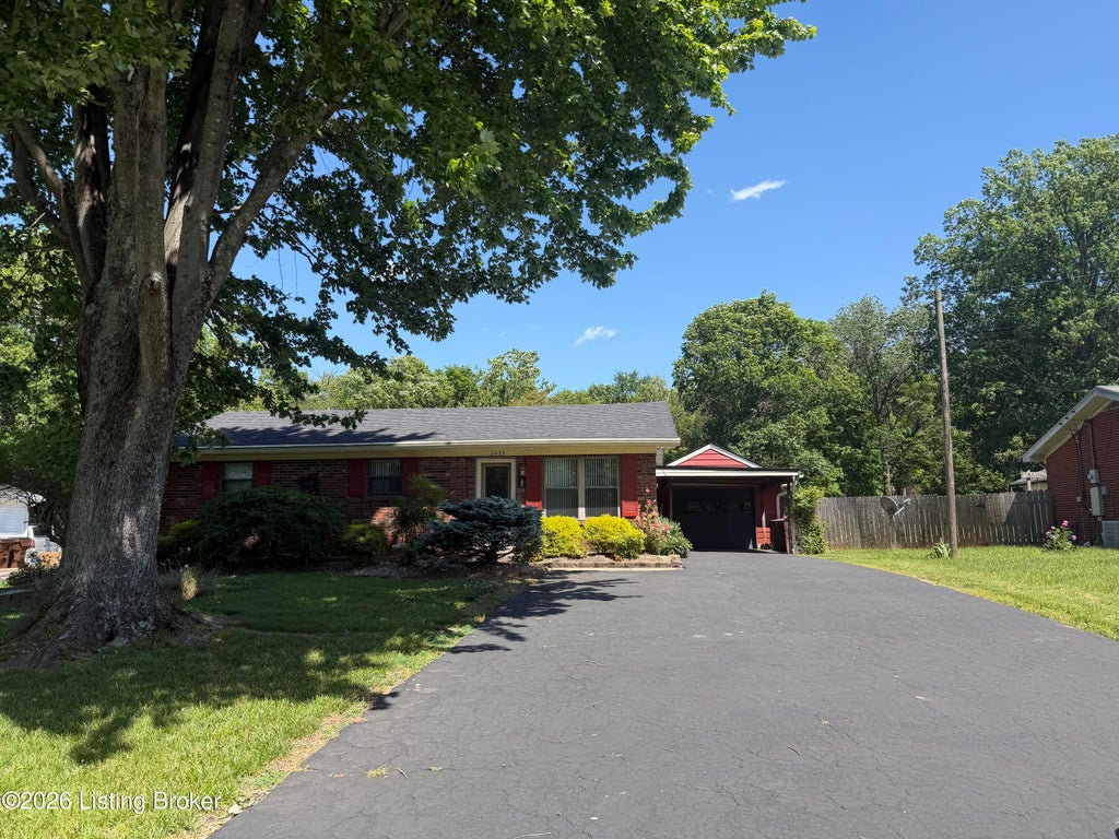 Photo of 2433 Armstrong Ln, Mt Washington, KY 40047 (MLS # 1720436)