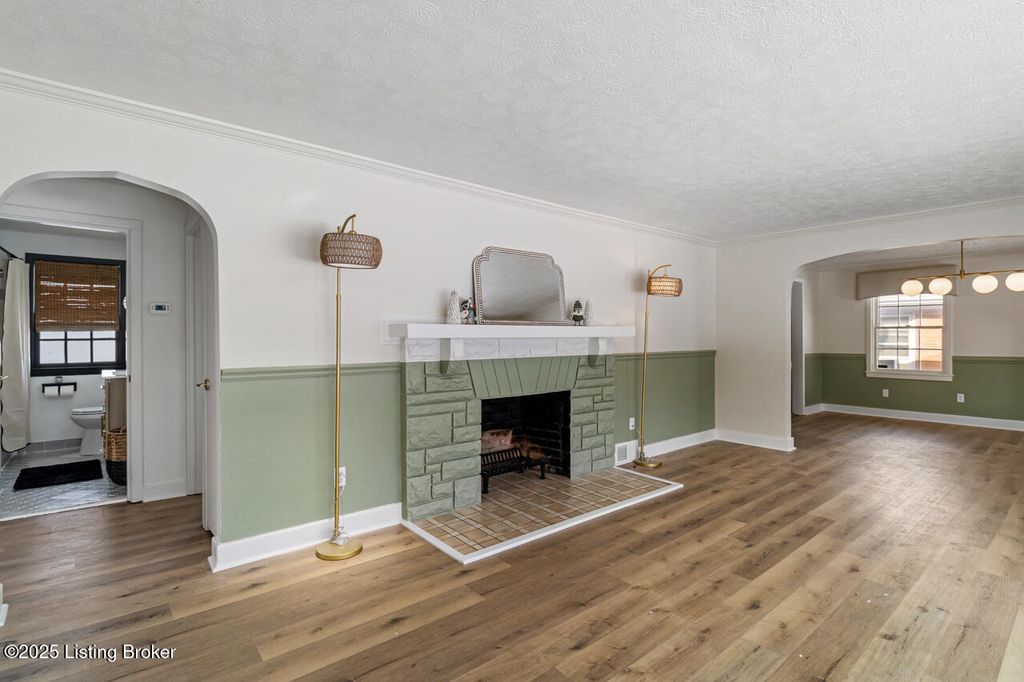 Photo of 5208 Alpine Way, Louisville, KY 40214 (MLS # 1705389)