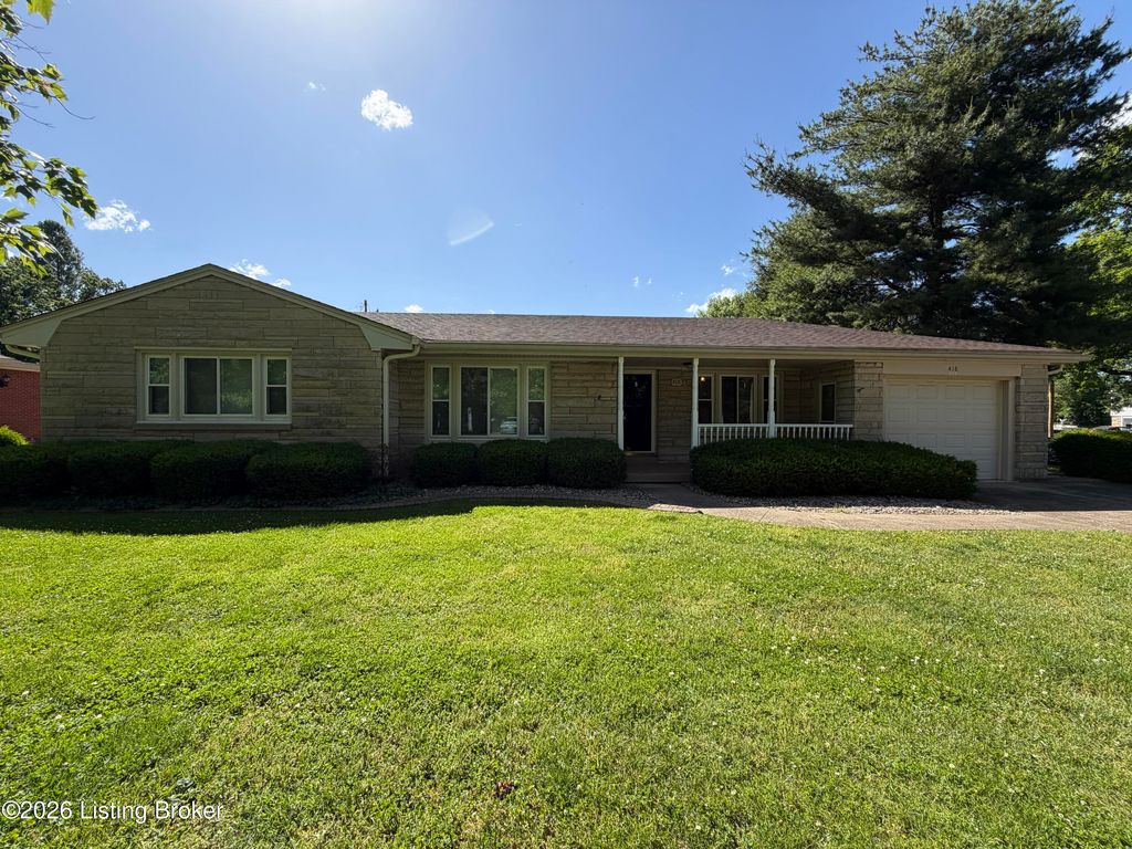 Photo of 418 N 2nd St, Bardstown, KY 40004 (MLS # 1717411)