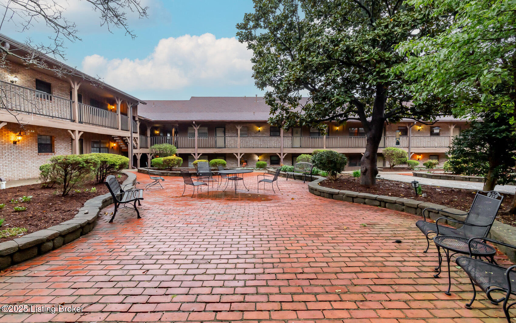 221 N Clifton Ave #APT 16, Louisville, Kentucky image 43