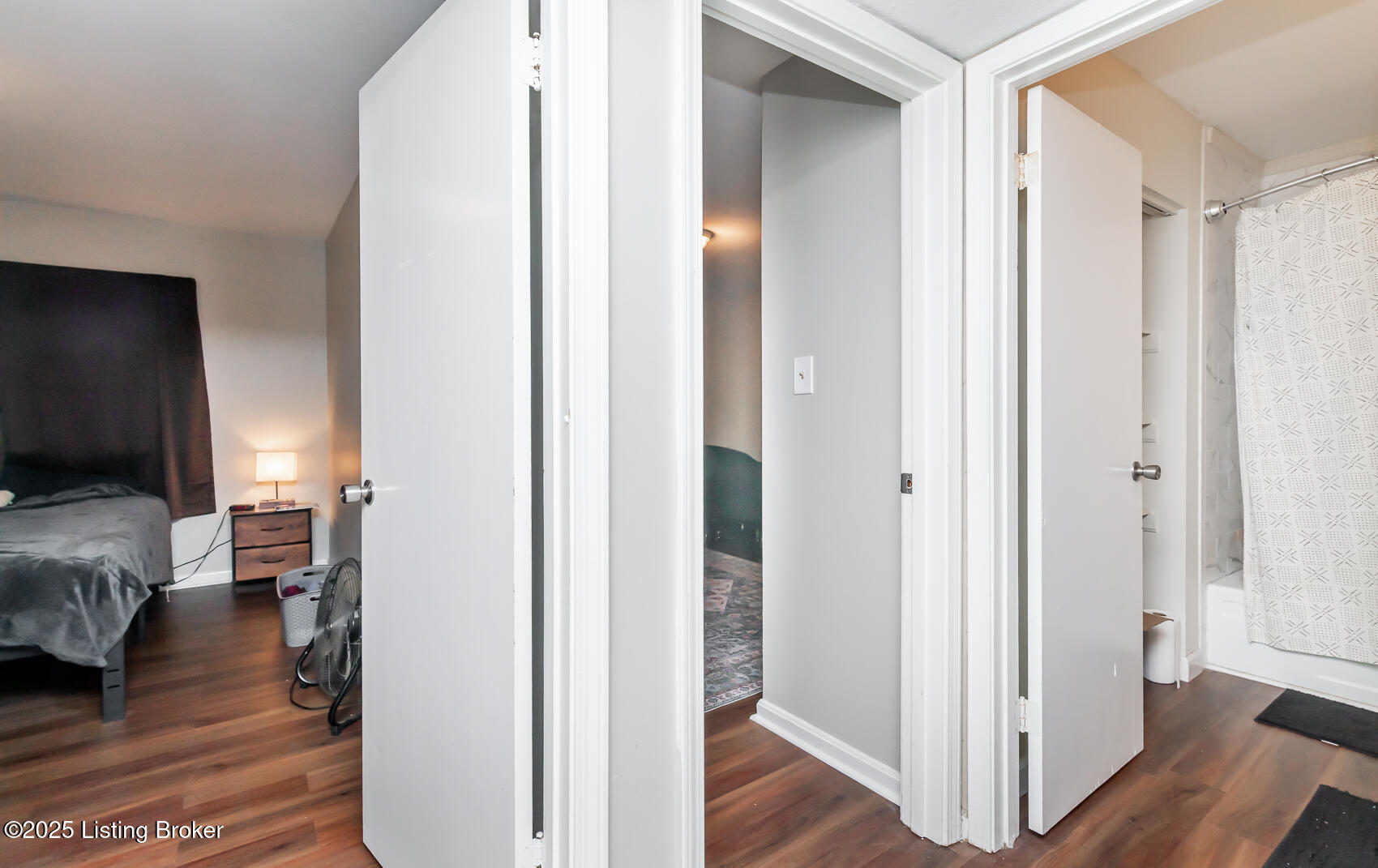 221 N Clifton Ave #APT 16, Louisville, Kentucky image 22
