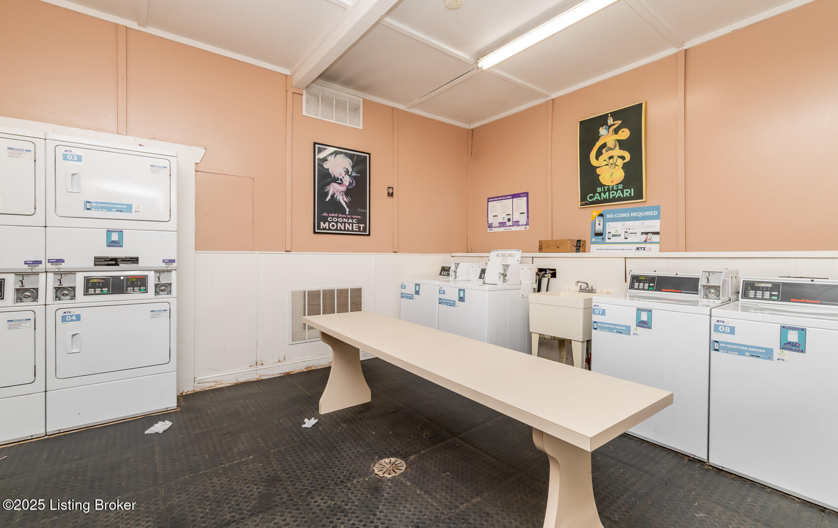 221 N Clifton Ave #APT 16, Louisville, Kentucky image 36