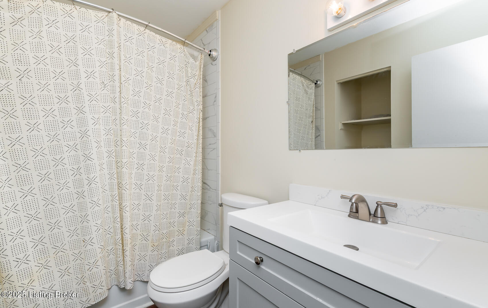 221 N Clifton Ave #APT 16, Louisville, Kentucky image 32