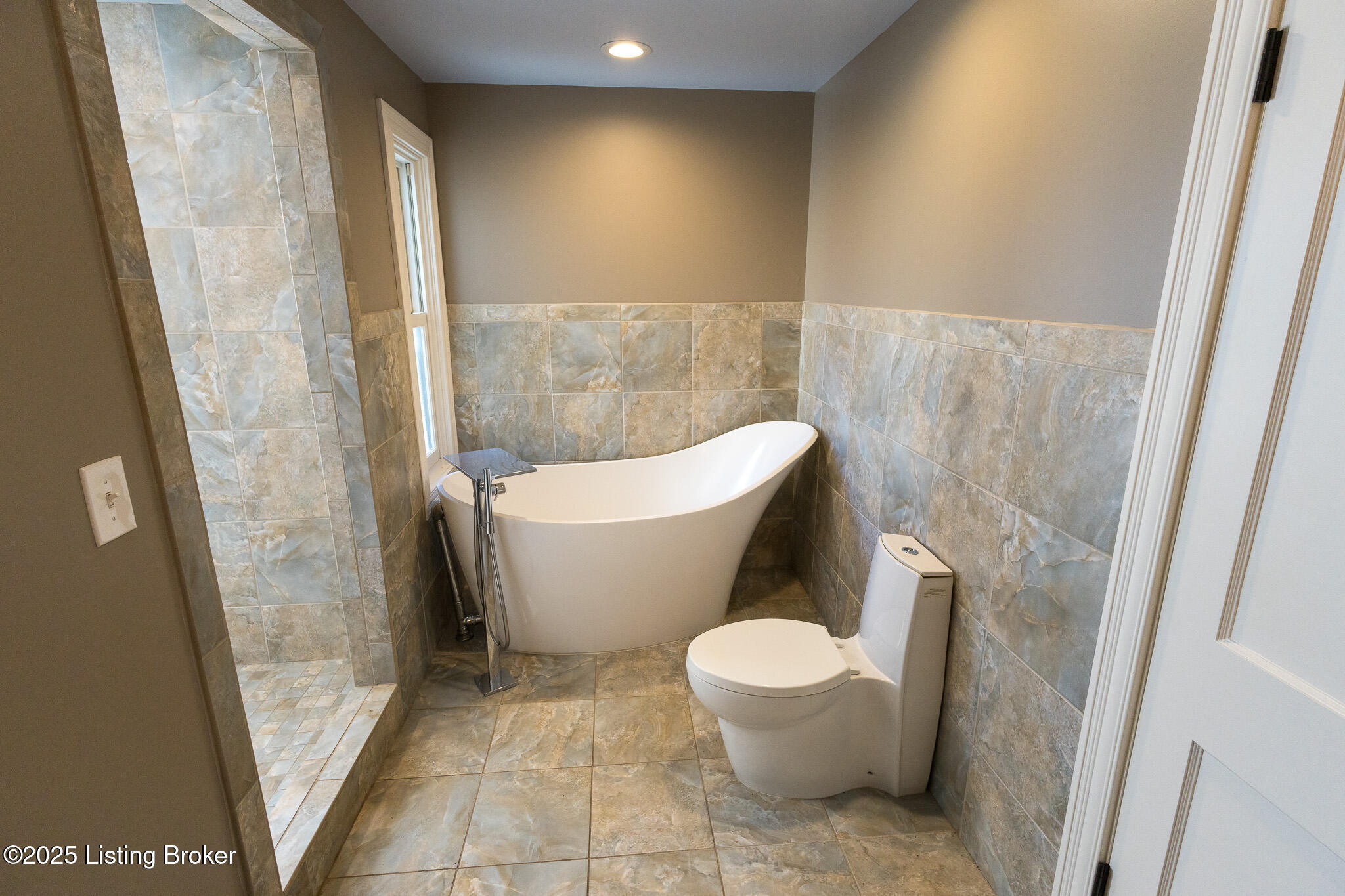 1108 Baxter Ave, Louisville, Kentucky image 45