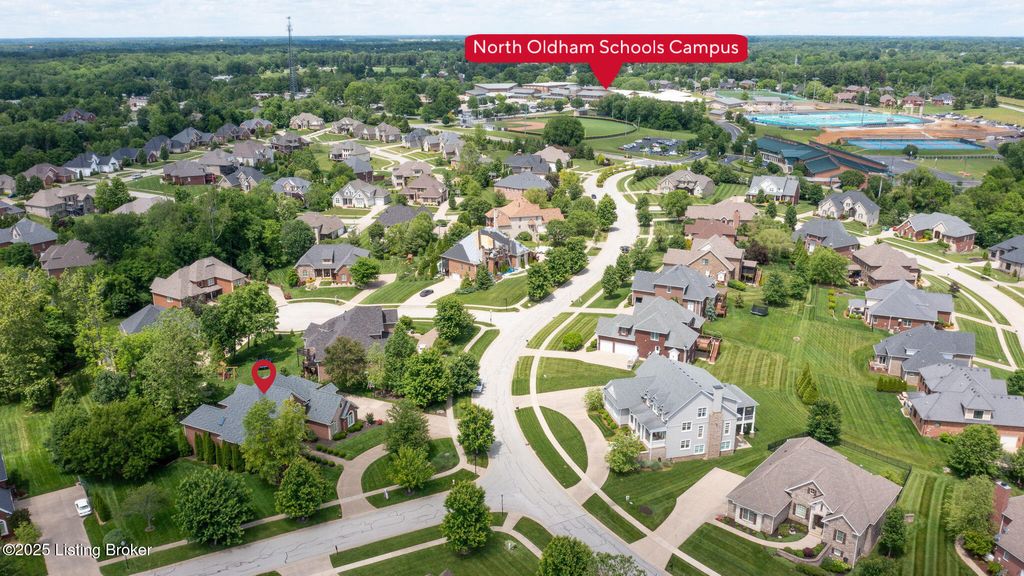 Photo of 13203 Hampton Cir, Goshen, KY 40026 (MLS # 1694845)