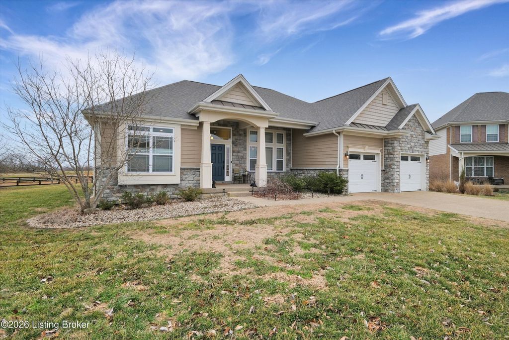Photo of 4813 Greenwood Ct, La Grange, KY 40031 (MLS # 1709509)