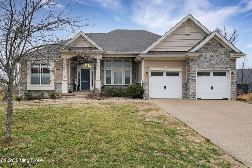Photo of 4813 Greenwood Ct, La Grange, KY 40031 (MLS # 1709509)
