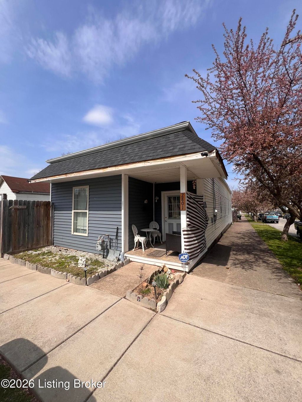 Photo of 2801 Griffiths Ave, Louisville, KY 40212 (MLS # 1712463)