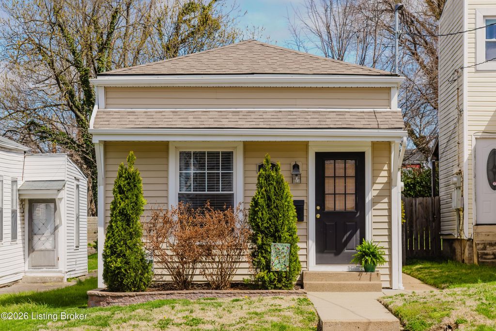Photo of 945 Mulberry St, Louisville, KY 40217 (MLS # 1712262)